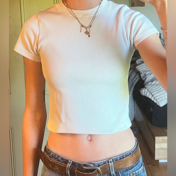 White Ribbed Short Sleeve Top - Picture 1 of 1